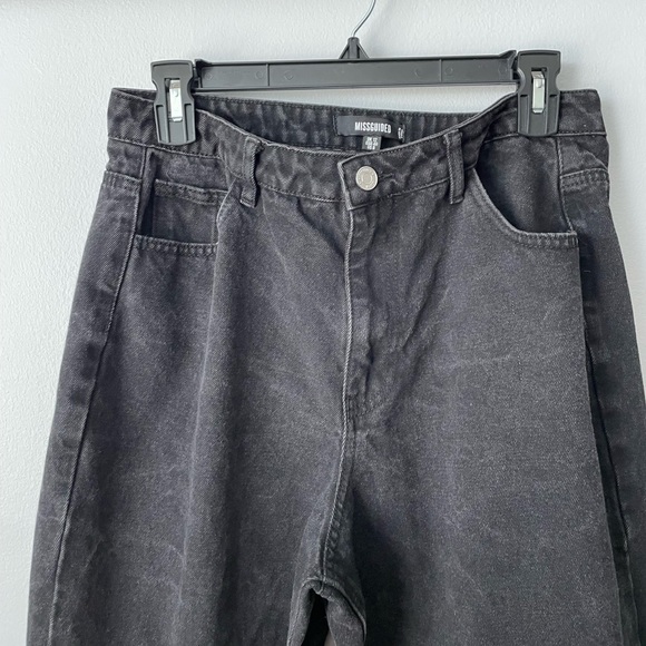 Missguided High Waisted Riot Black Mom Jeans Size 8 - Picture 4 of 10